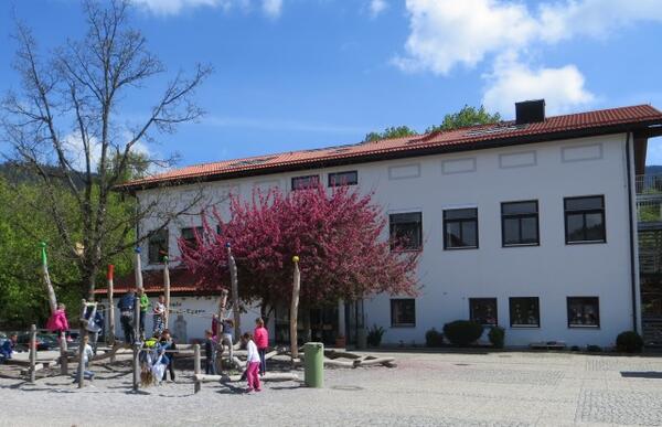Bild vergrößern: Grund- und Mittelschule Rottach-Egern